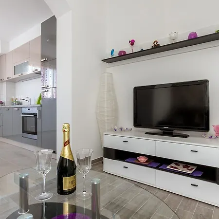 Mime Apartman *